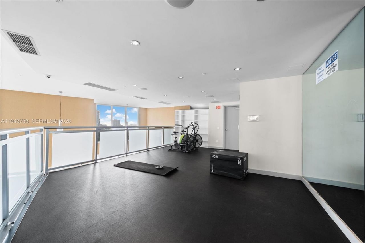 60 SW 13th St , Unit 2812, Miami, FL 33130 Photo