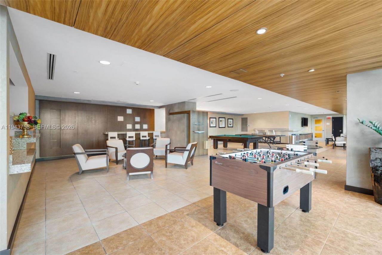 60 SW 13th St , Unit 2812, Miami, FL 33130 Photo