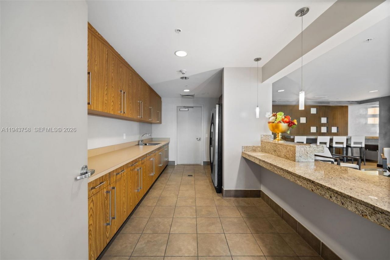 60 SW 13th St , Unit 2812, Miami, FL 33130 Photo