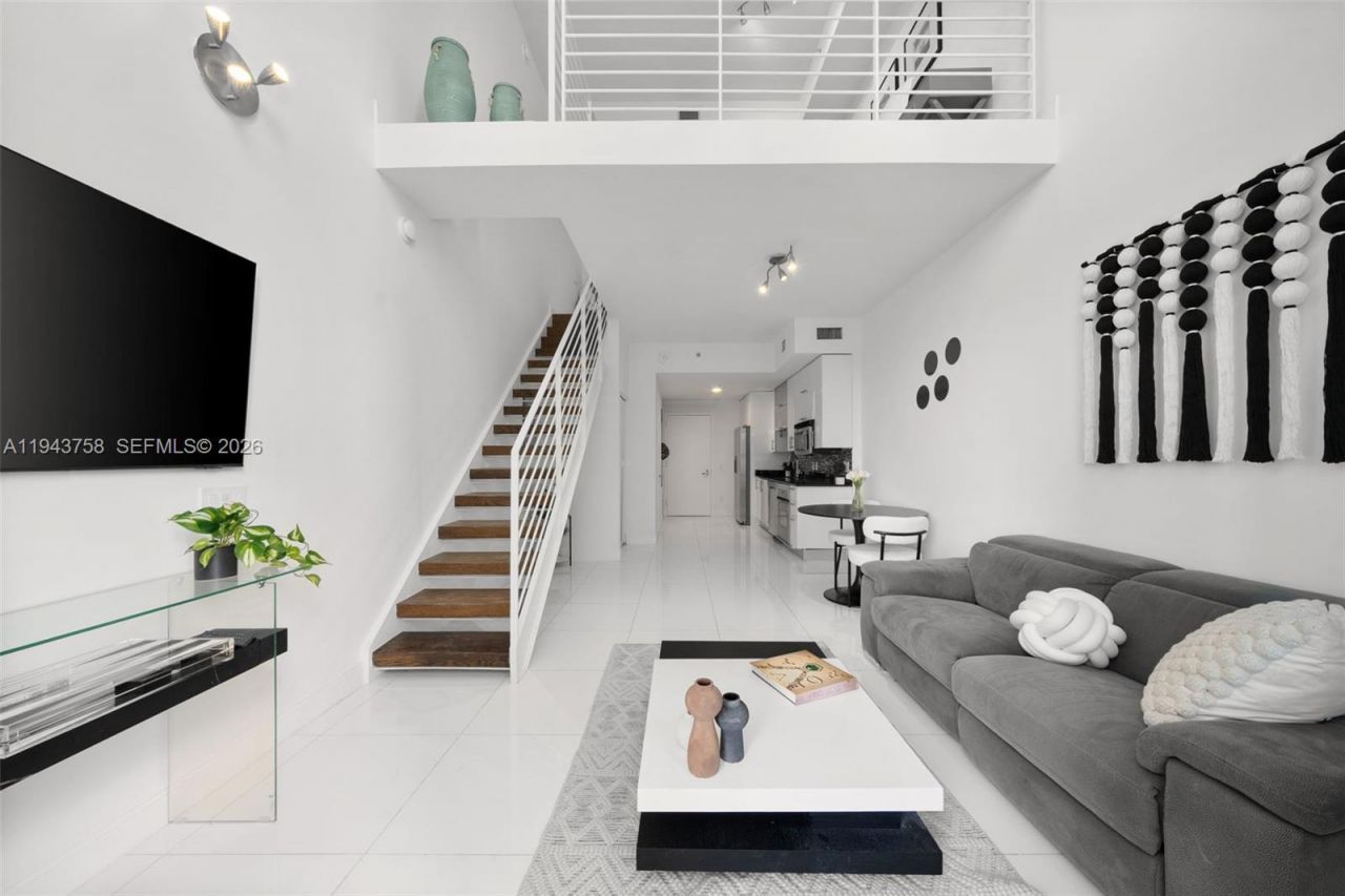 60 SW 13th St , Unit 2812, Miami, FL 33130 Photo