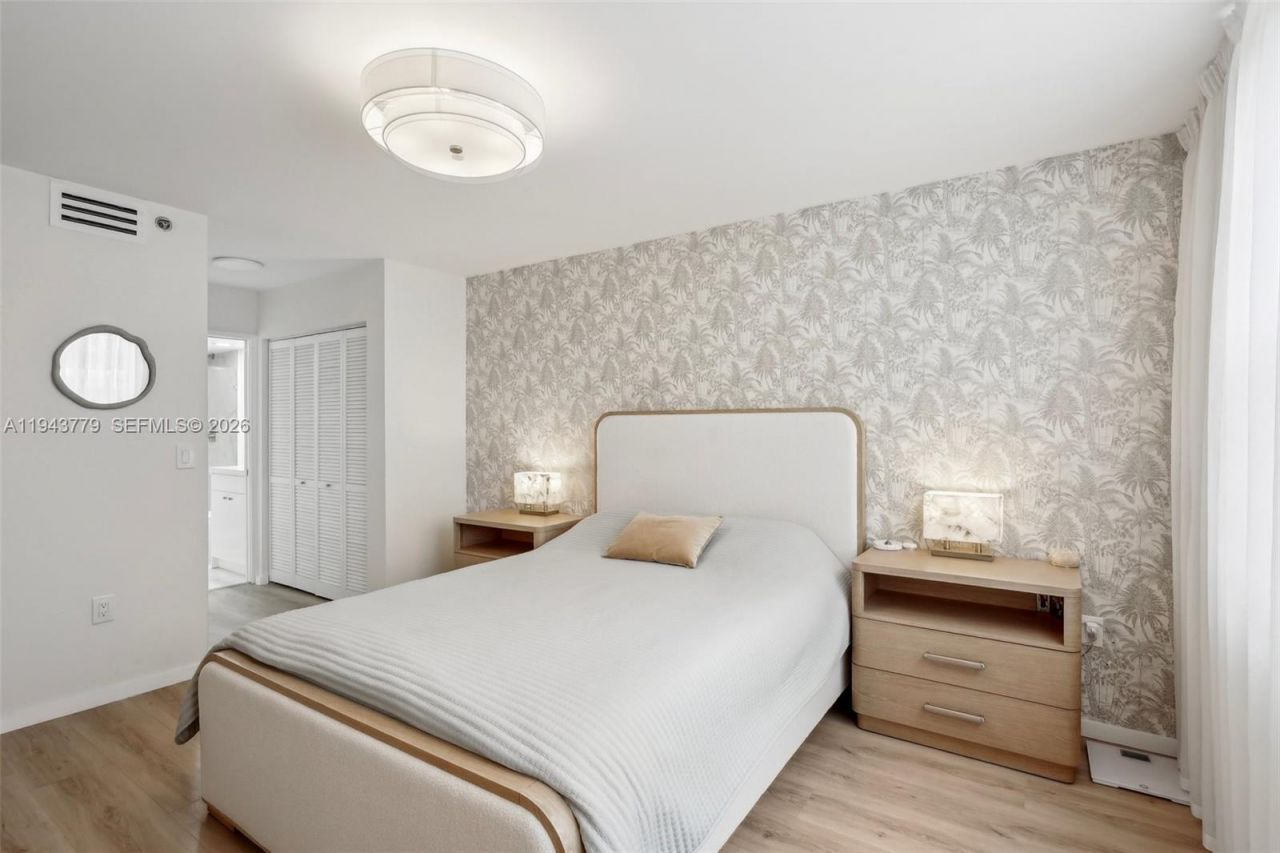 19701 E Country Club Dr, Unit 5603, Aventura, FL 33180 Photo