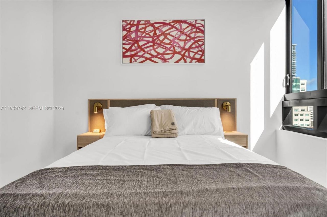 225 N Miami Ave, Unit 301, Miami, FL 33128 Photo