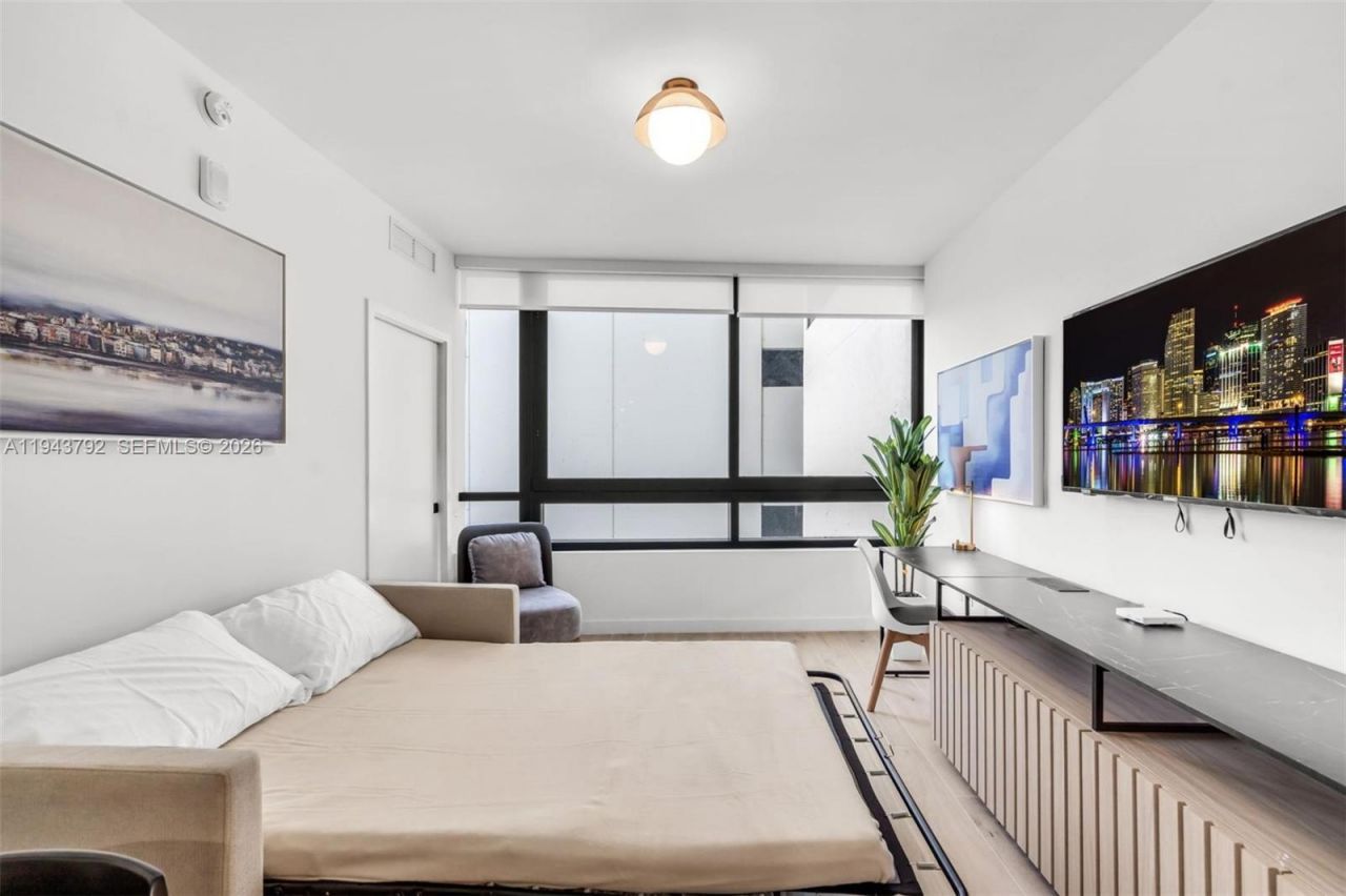 225 N Miami Ave, Unit 301, Miami, FL 33128 Photo