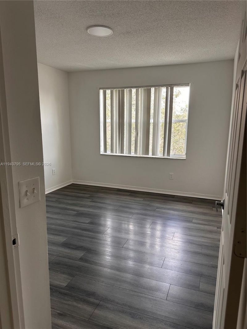 9640 NW 2nd St, Unit 5-306, Pembroke Pines, FL 33024 Photo