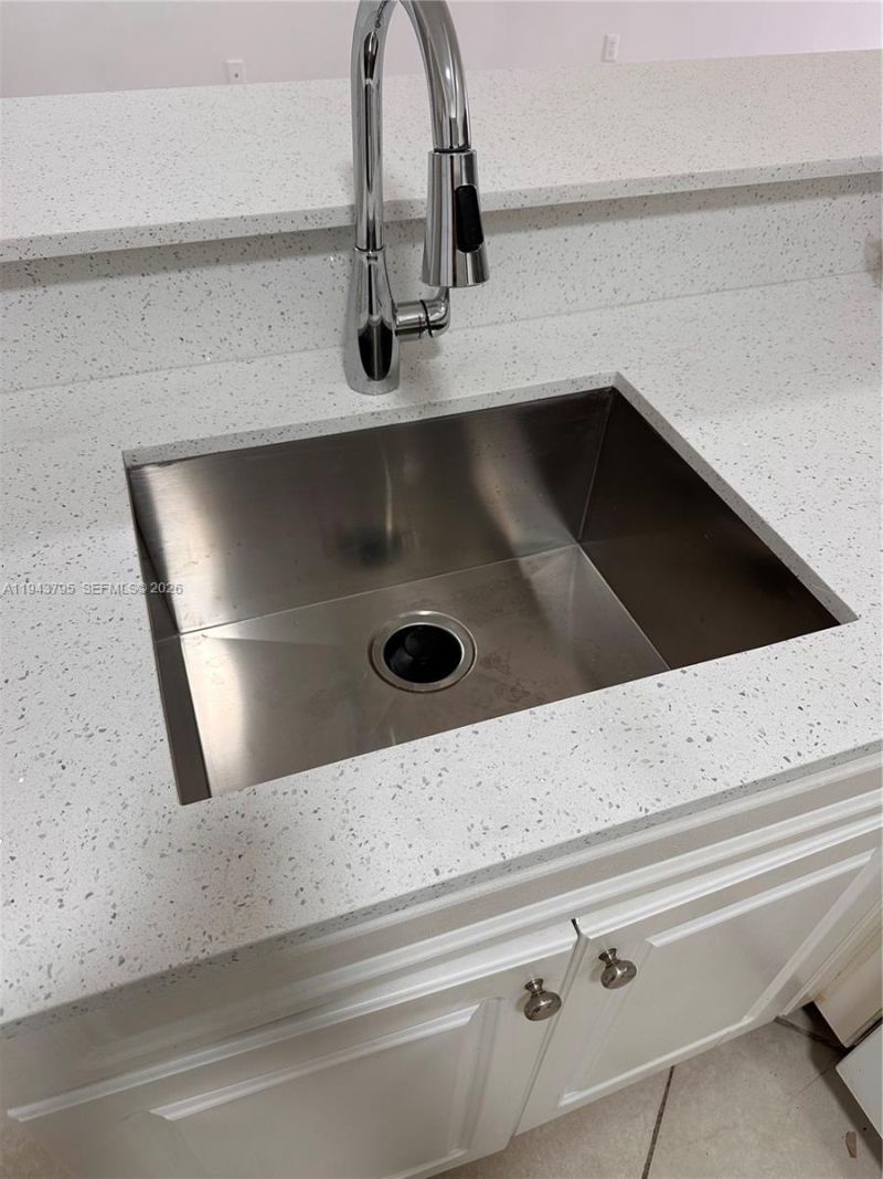 9640 NW 2nd St, Unit 5-306, Pembroke Pines, FL 33024 Photo