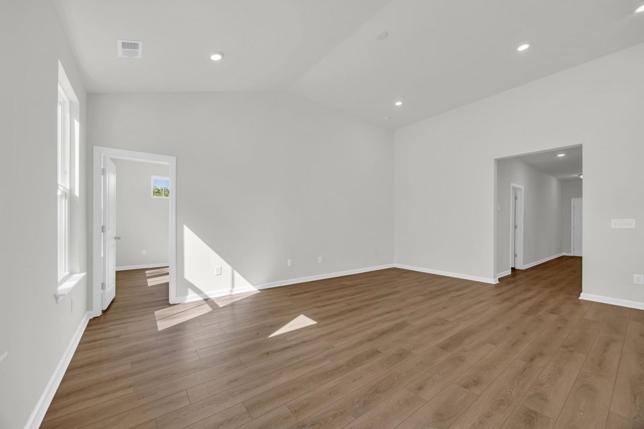 743 Sun Colony Blvd. Photo 11