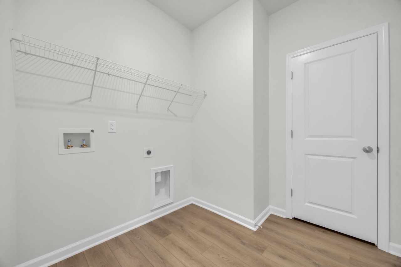 743 Sun Colony Blvd. Photo 17