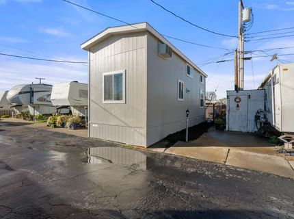 1651 S Cherokee Ln #4, Lodi, CA 95240 Photo