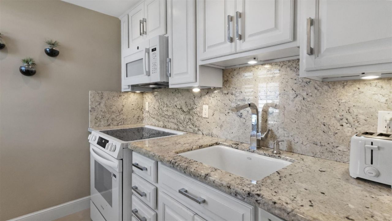 888 Intracoastal Drive, Unit 6F, Fort Lauderdale, FL 33304 Photo