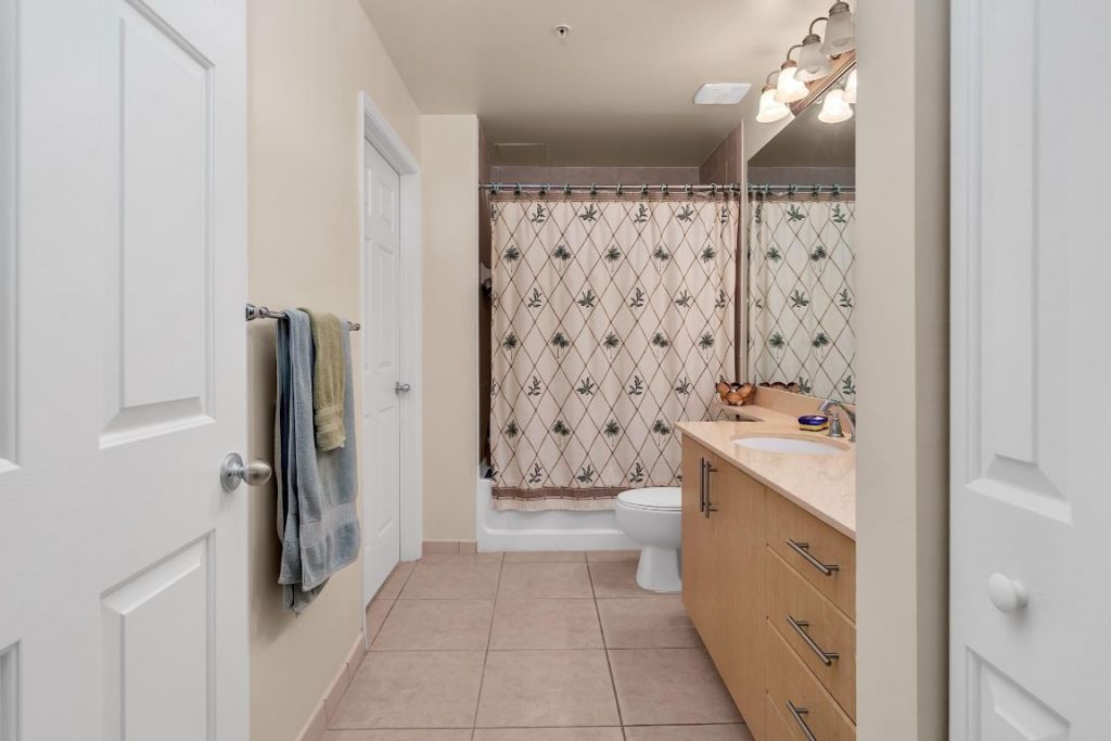 2401 NE 65th Street, Unit 112, Fort Lauderdale, FL 33308 Photo