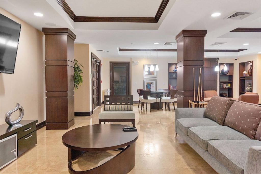 2401 NE 65th Street, Unit 112, Fort Lauderdale, FL 33308 Photo