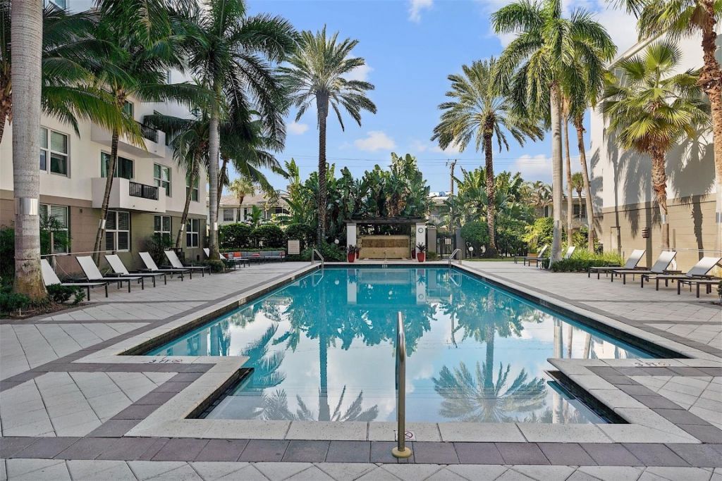2401 NE 65th Street, Unit 112, Fort Lauderdale, FL 33308 Photo