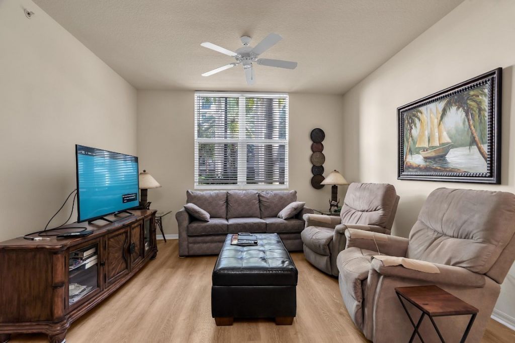 2401 NE 65th Street, Unit 112, Fort Lauderdale, FL 33308 Photo