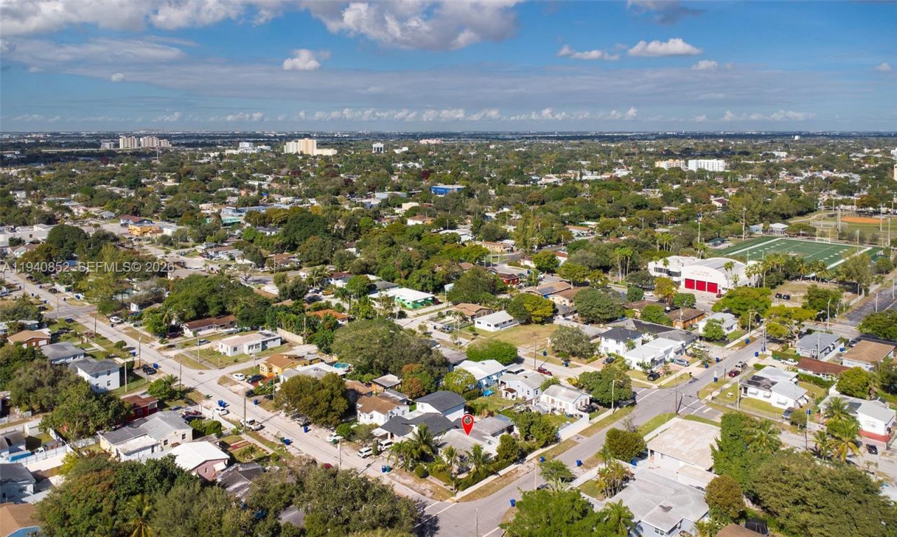1401 NW 44th St, Miami, FL 33142 Photo