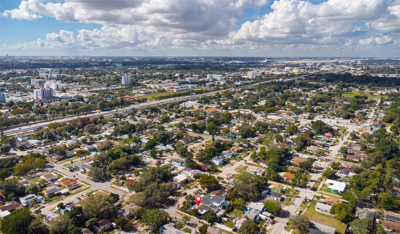 1401 NW 44th St, Miami, FL 33142 Photo
