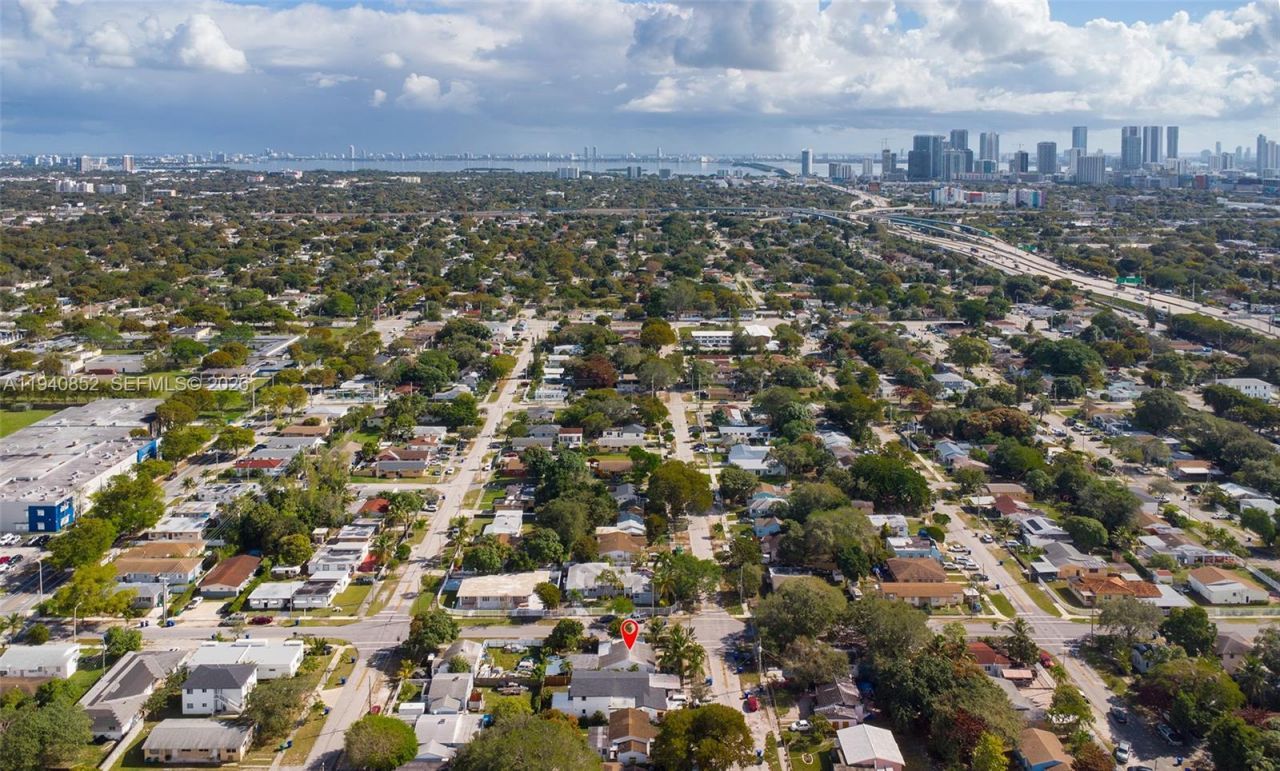 1401 NW 44th St, Miami, FL 33142 Photo