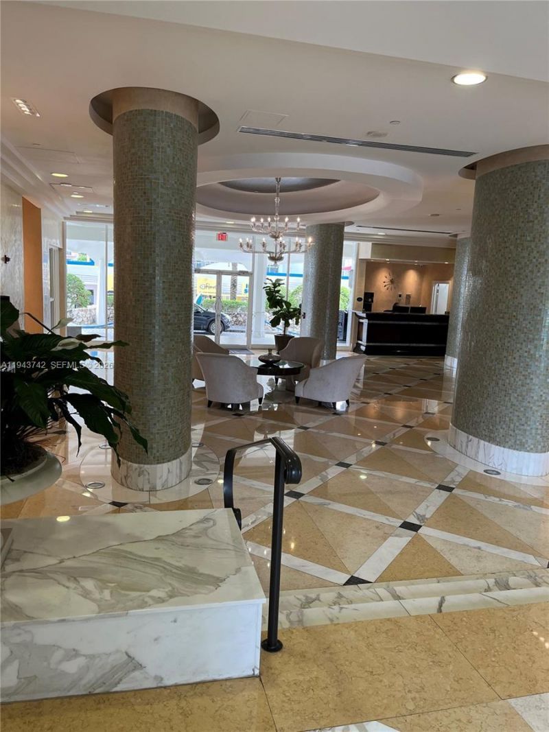 6917 Collins Ave, Unit 426, Miami Beach, FL 33141 Photo