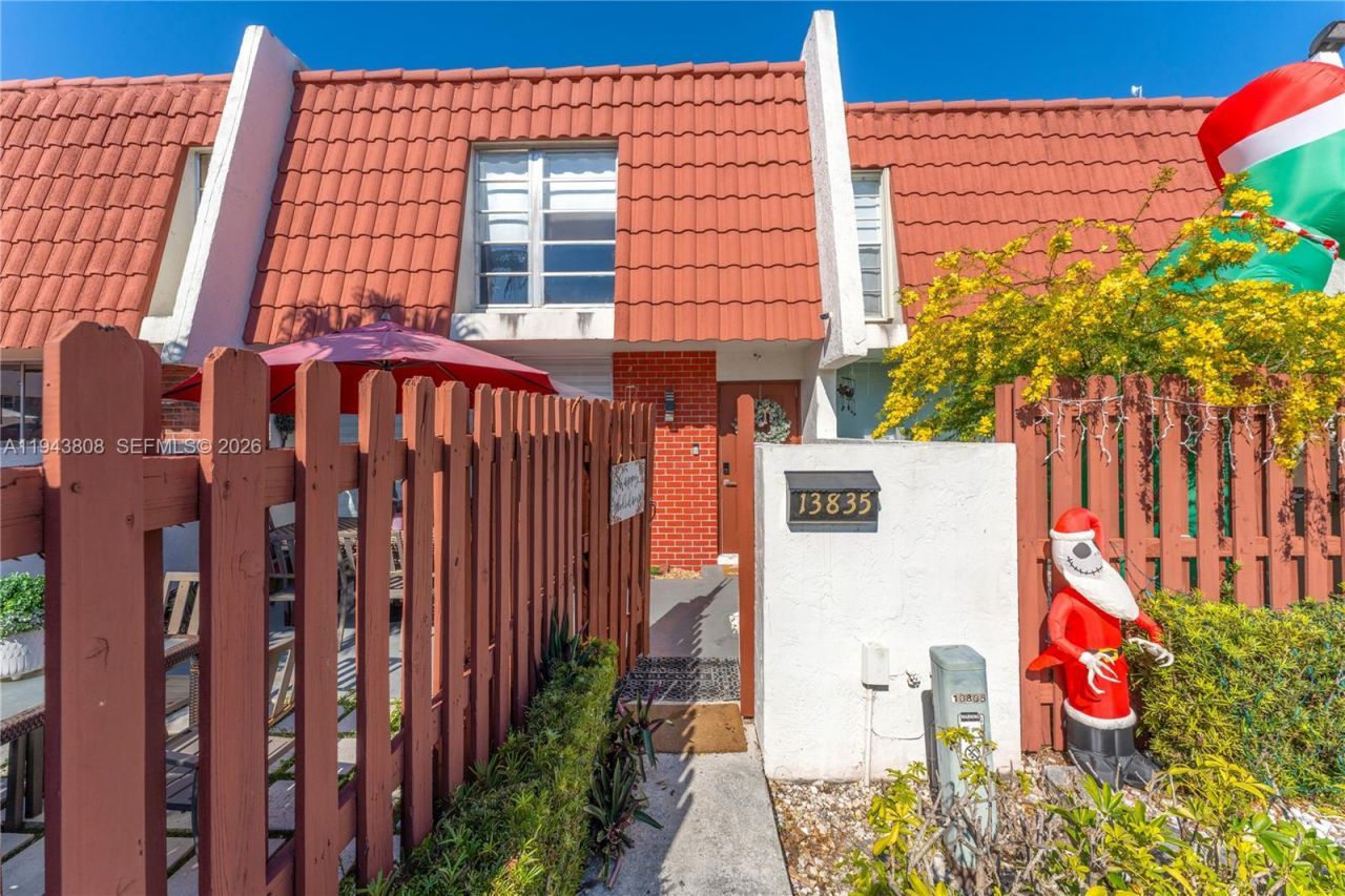 13835 SW 84th St, Unit 503, Miami, FL 33183 Photo