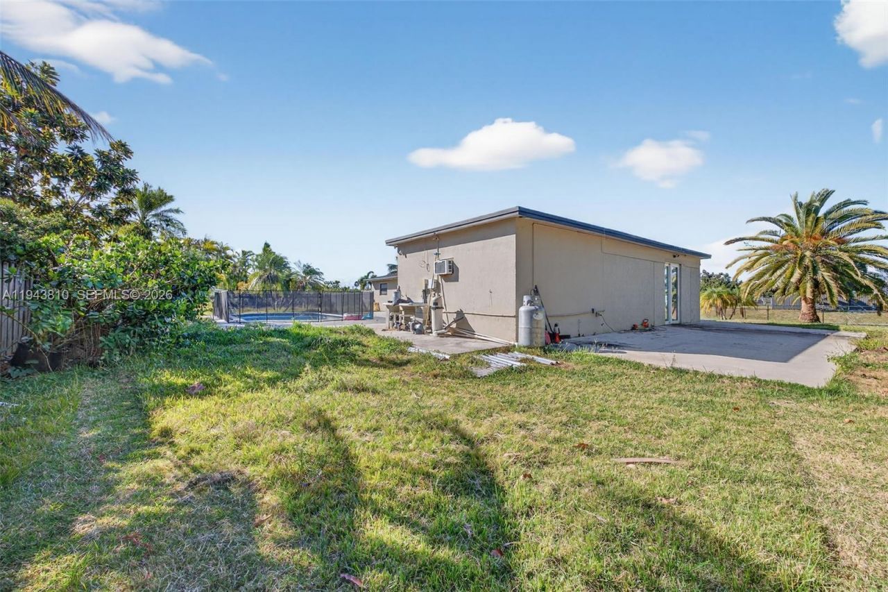 27701 SW 162nd Ct, Homestead, FL 33031 Photo