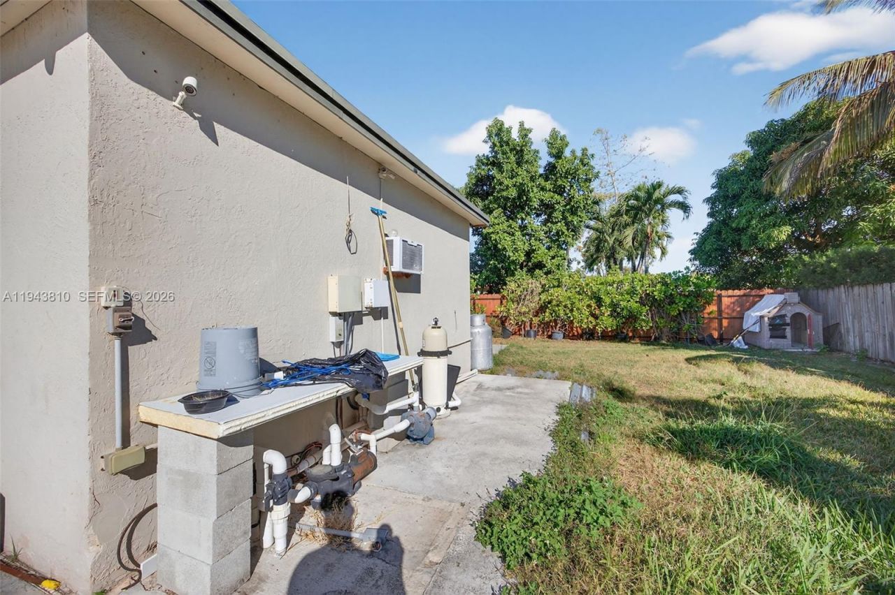 27701 SW 162nd Ct, Homestead, FL 33031 Photo