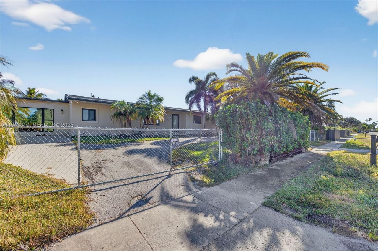 27701 SW 162nd Ct, Homestead, FL 33031 Photo