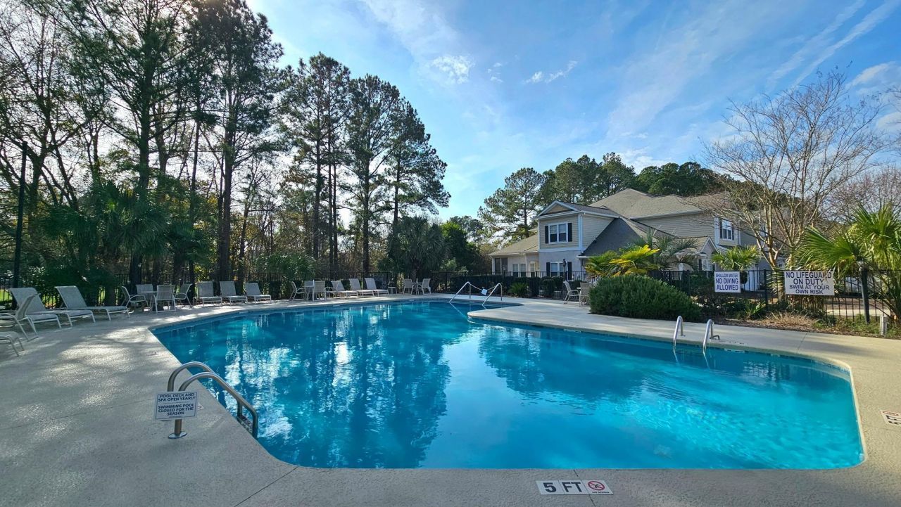 2450 Marsh Glen Dr. Photo 29