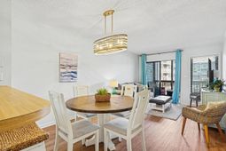 212 2nd Ave. N photo 4