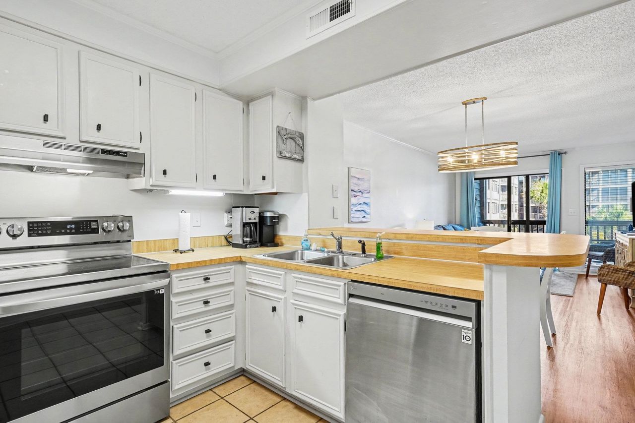 212 2nd Ave. N Photo 9