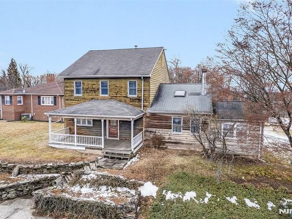 79 Fairfield Avenue, WEST CALDWELL, NJ 07006