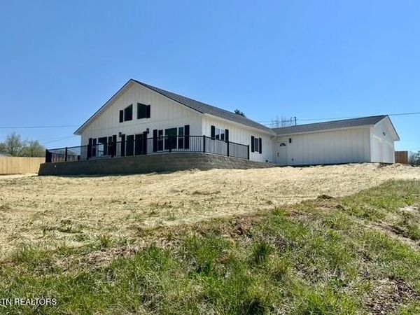 137 Sadie Lane, Ewing, VA 24248