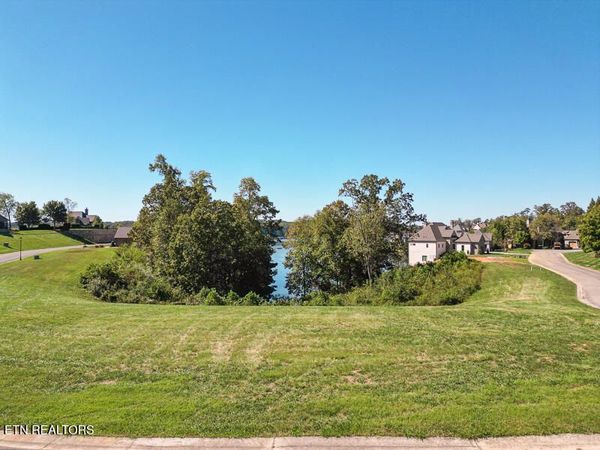 2030 Marina Way, Lenoir City, TN 37772