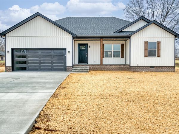 108 Skylar Drive , Auburn, KY 42206
