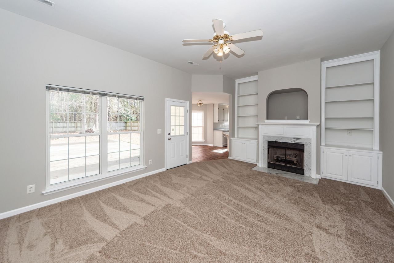 106 Journeys End Lane Photo 3