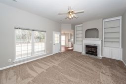 106 Journeys End Lane photo 4