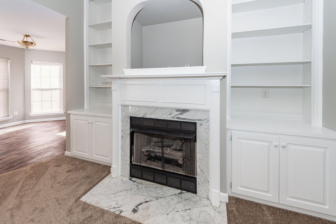 106 Journeys End Lane Photo 5