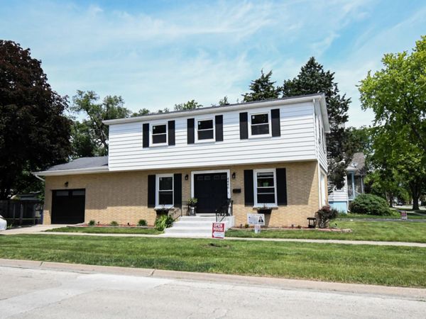 4446 Gage Avenue, Lyons, IL 60534