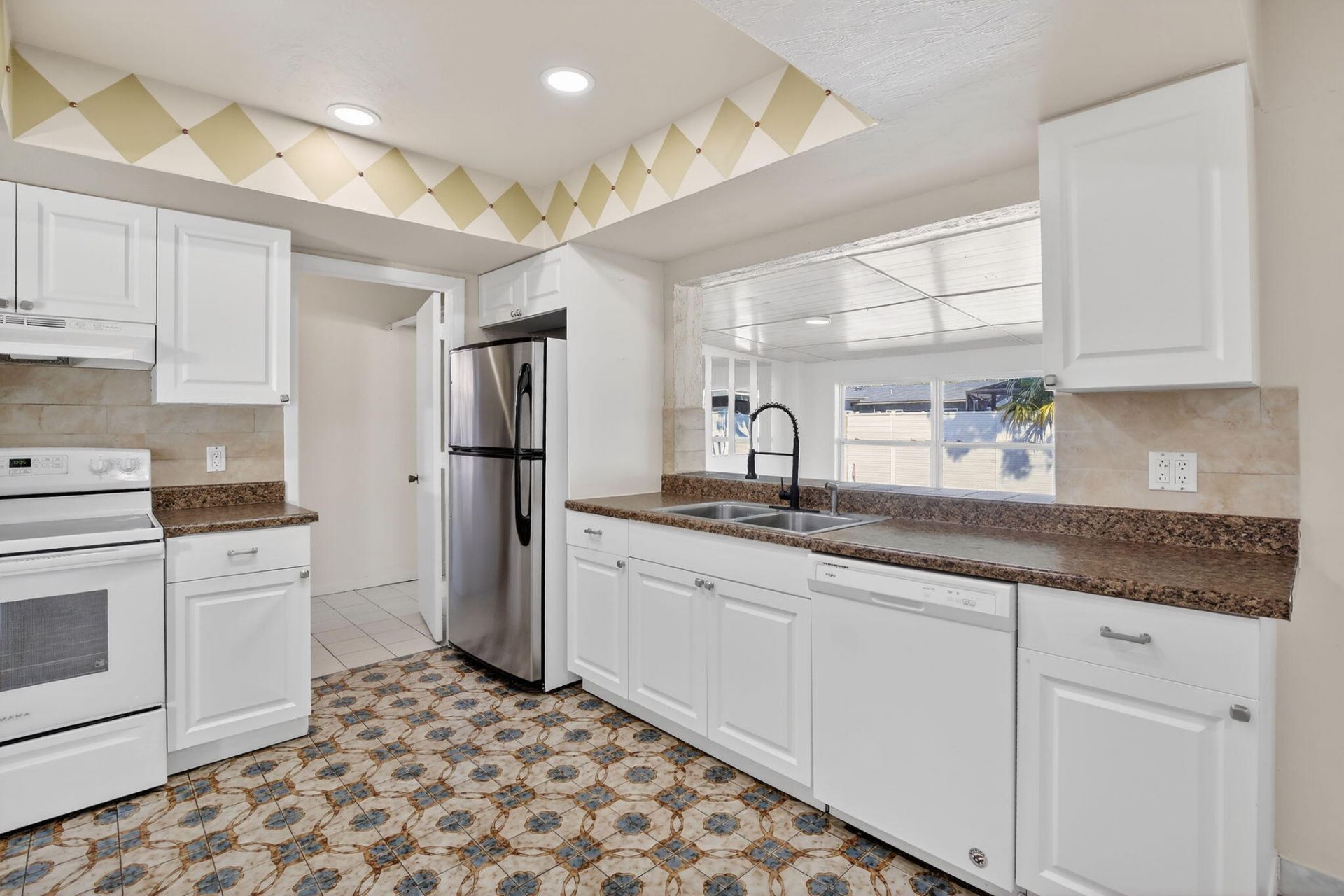 8961 NW 21st Street, Pembroke Pines, FL 33024 Photo