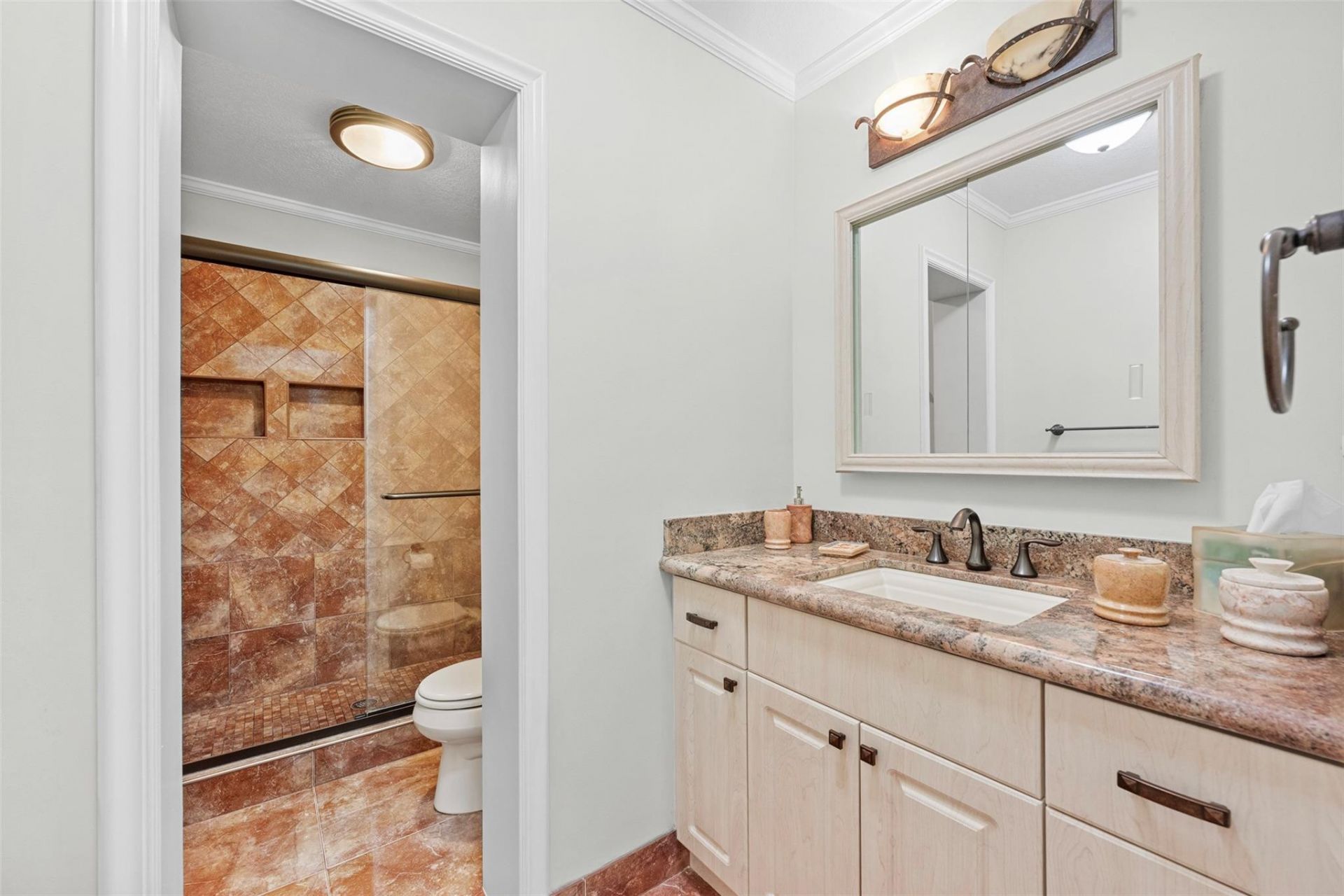 5284 NE 18th Terrace, Fort Lauderdale, FL 33308 Photo