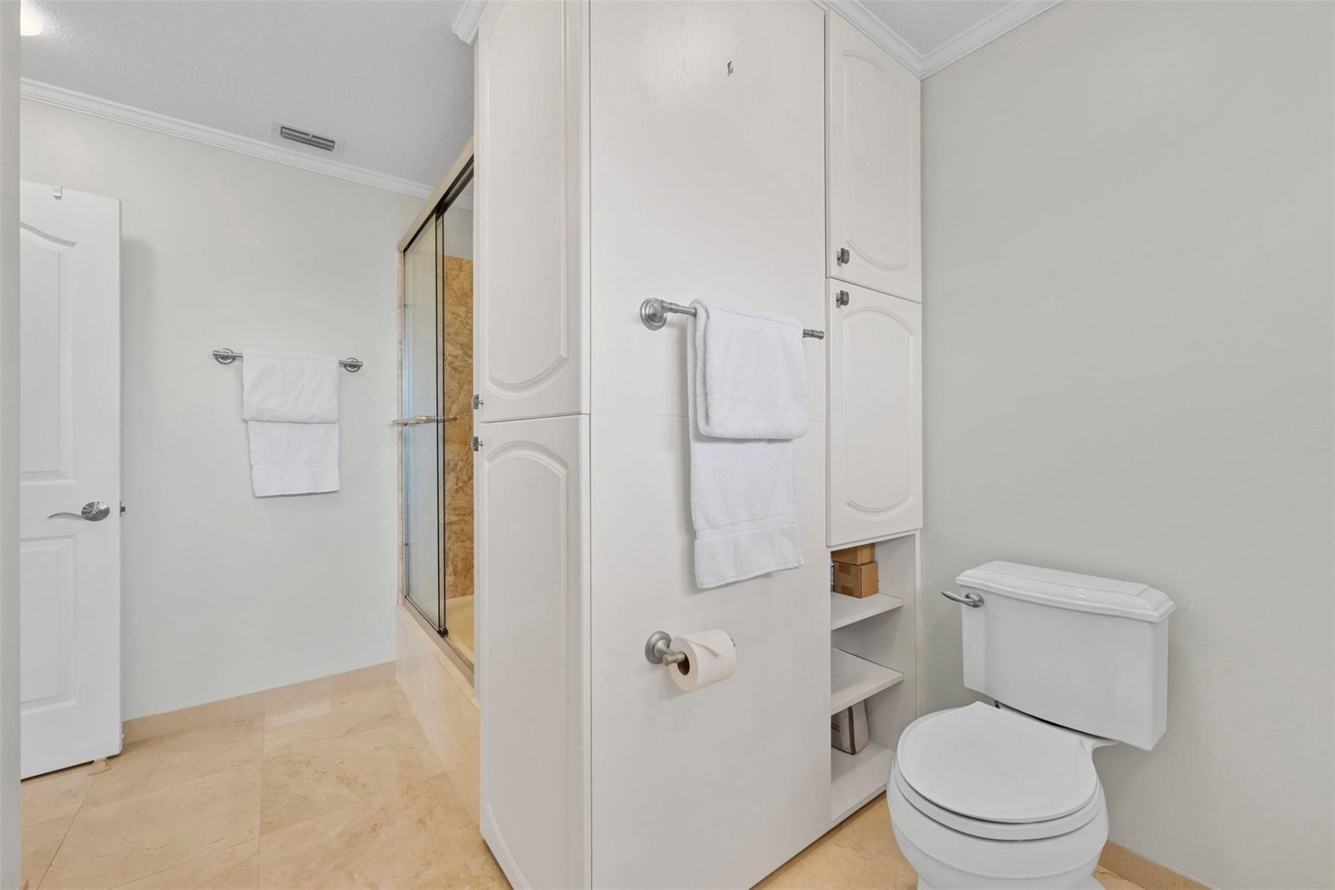 5284 NE 18th Terrace, Fort Lauderdale, FL 33308 Photo