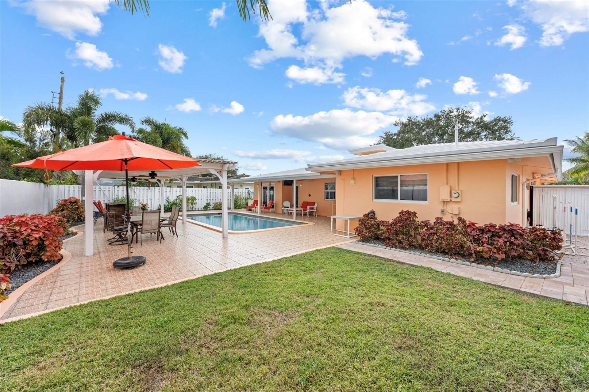 5284 NE 18th Terrace, Fort Lauderdale, FL 33308 Photo