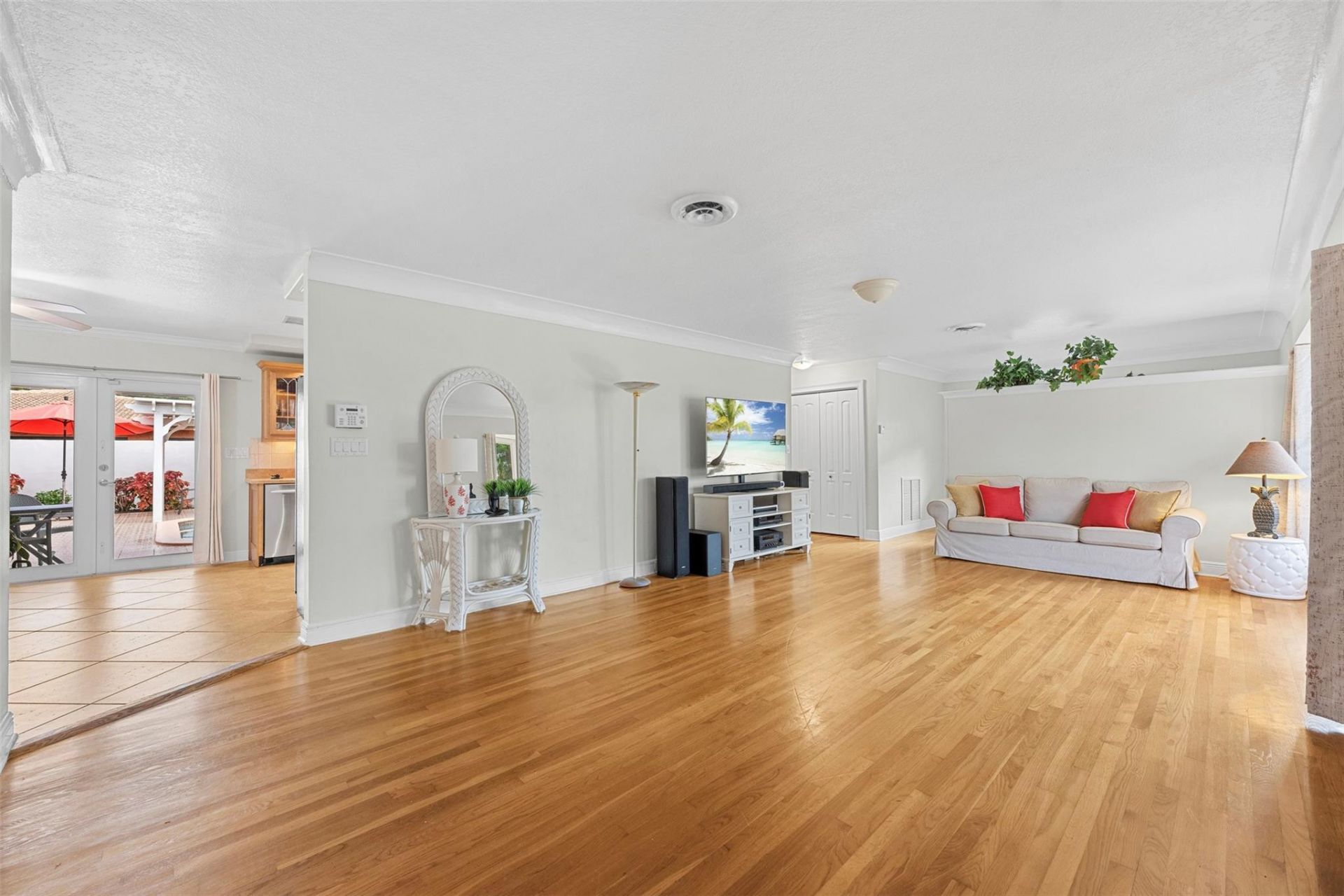 5284 NE 18th Terrace, Fort Lauderdale, FL 33308 Photo