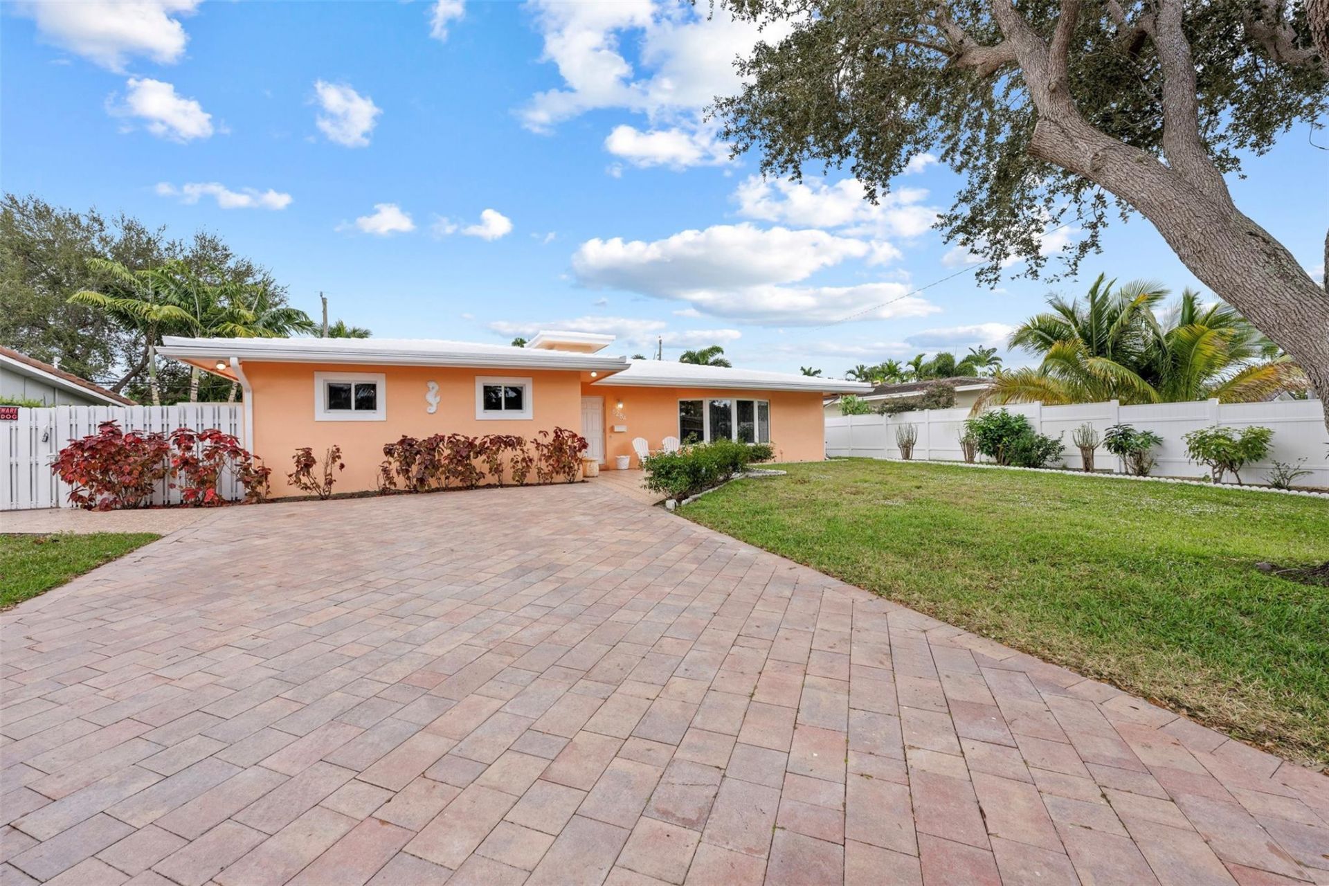5284 NE 18th Terrace, Fort Lauderdale, FL 33308 Photo
