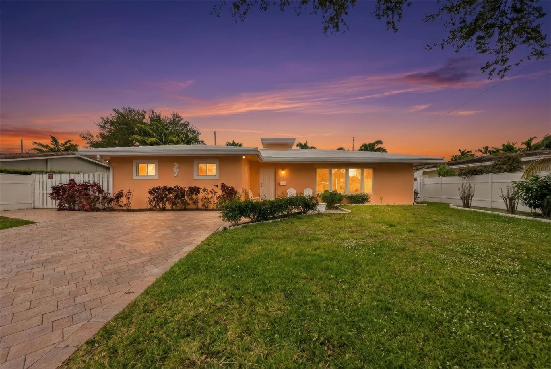 5284 NE 18th Terrace, Fort Lauderdale, FL 33308 Photo