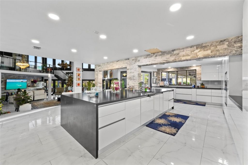 4131 NW 99th Avenue, Coral Springs, FL 33065 Photo