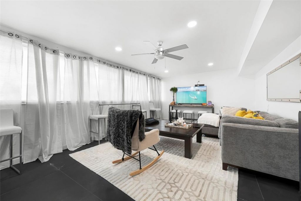 4131 NW 99th Avenue, Coral Springs, FL 33065 Photo