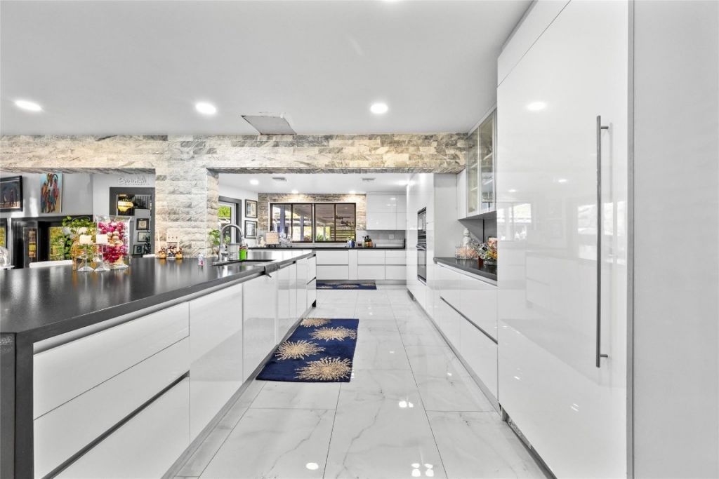 4131 NW 99th Avenue, Coral Springs, FL 33065 Photo