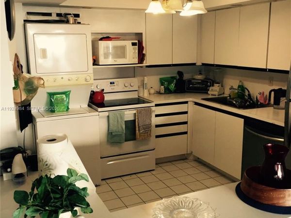 1865 Brickell Ave , Unit A1211, Miami, FL 33129