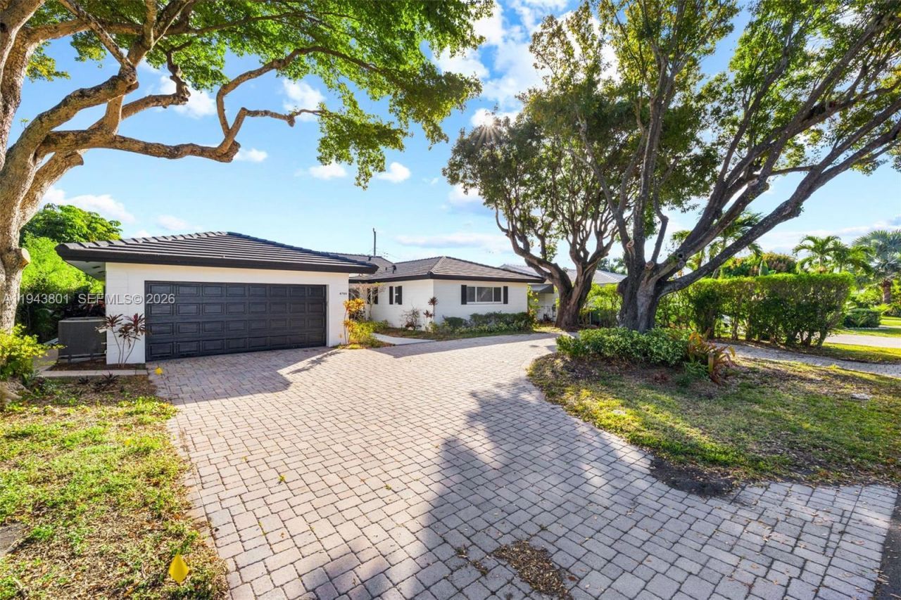 4780 NE 28th Ave, Fort Lauderdale, FL 33308 Main Photo