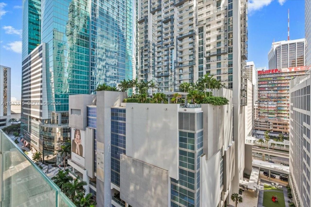 300 Biscayne Blvd Way, Unit 1106E, Miami, FL 33131 Photo