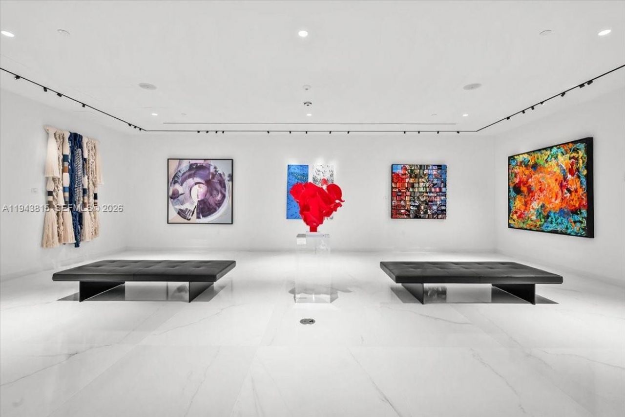 300 Biscayne Blvd Way, Unit 1106E, Miami, FL 33131 Photo